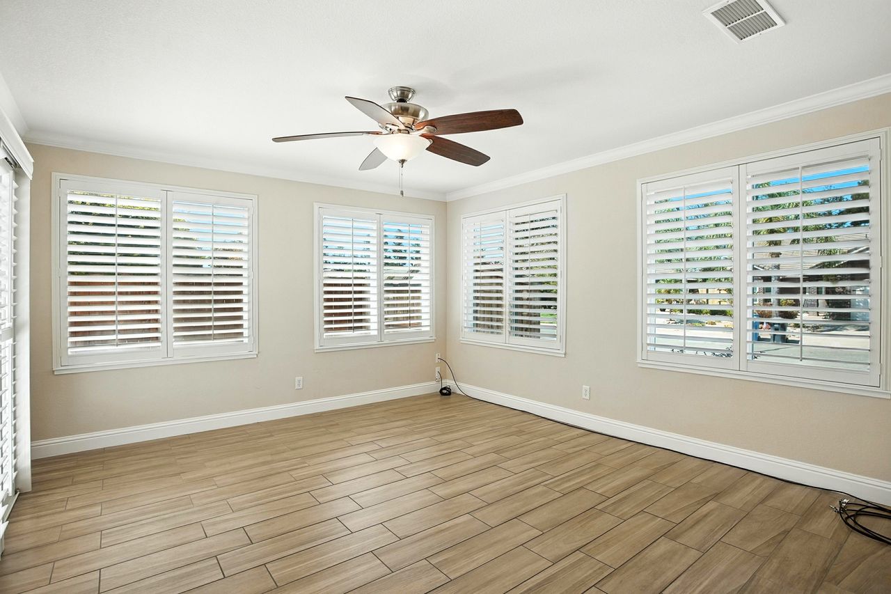 Great Custom Home in Galt! 