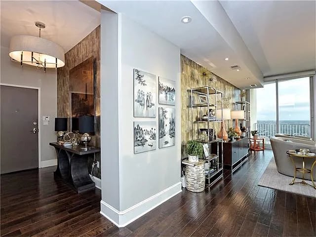 360 Nueces St APT 3002