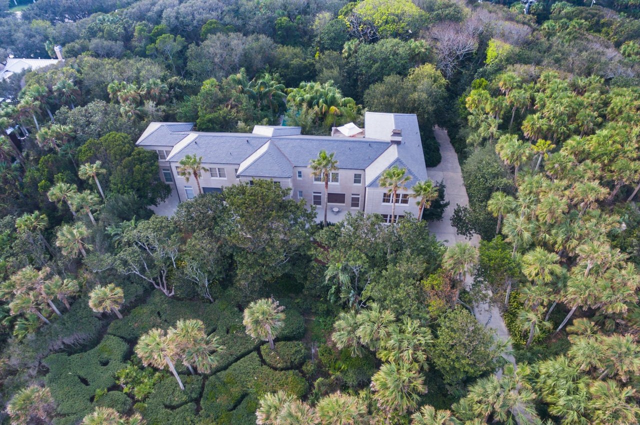 2400 Seminole Rd