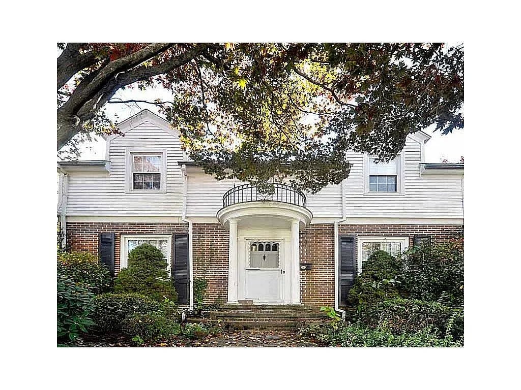 134 Central Ave