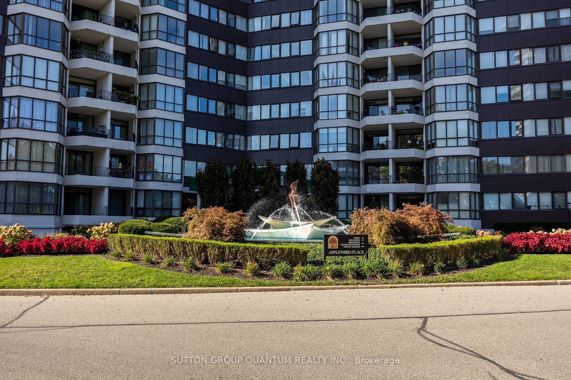 1333 Bloor St 2405