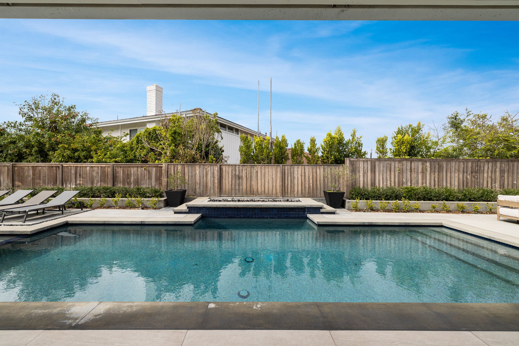 1 San Martin Way