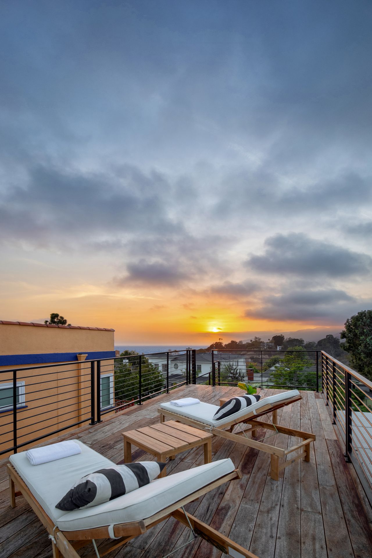 574 Mount Holyoke Ave