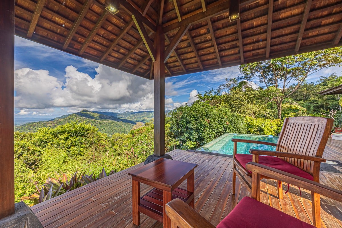 1.37 ACRES – 2 Bedroom Bali Style Home With Pool And THE BEST Ocean View!!!!!