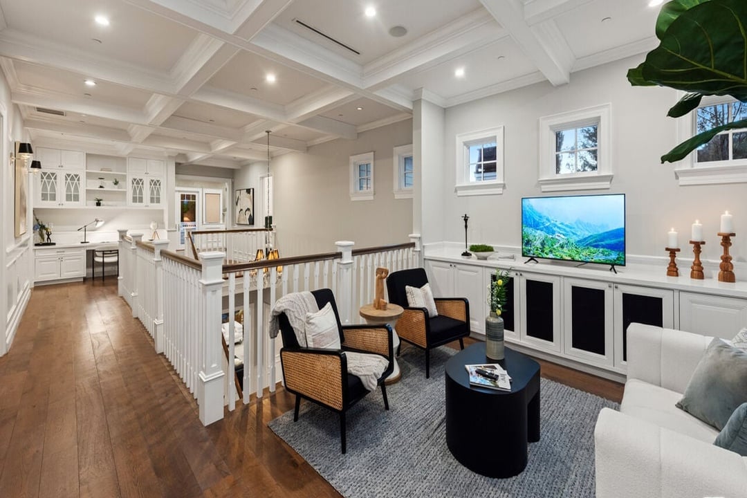 Luminor Heights, Laurel Canyon Blvd, 90046