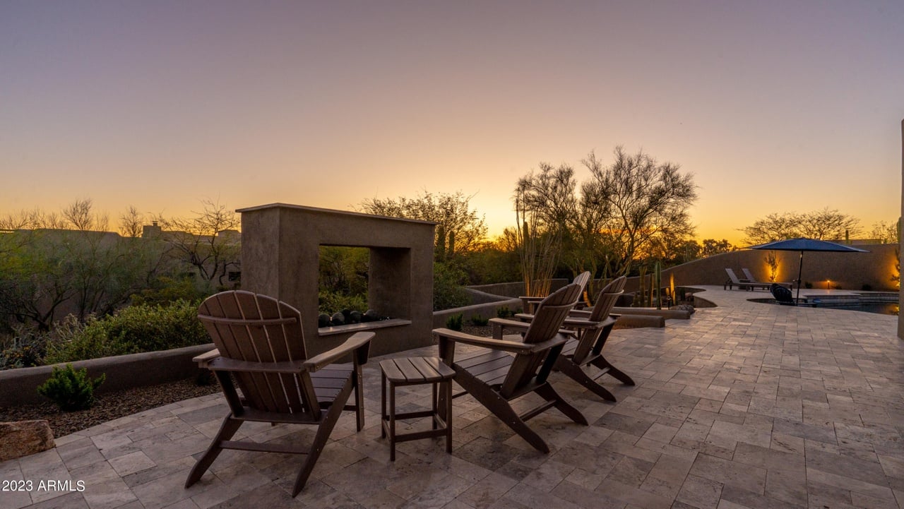 9387 E Adobe Dr