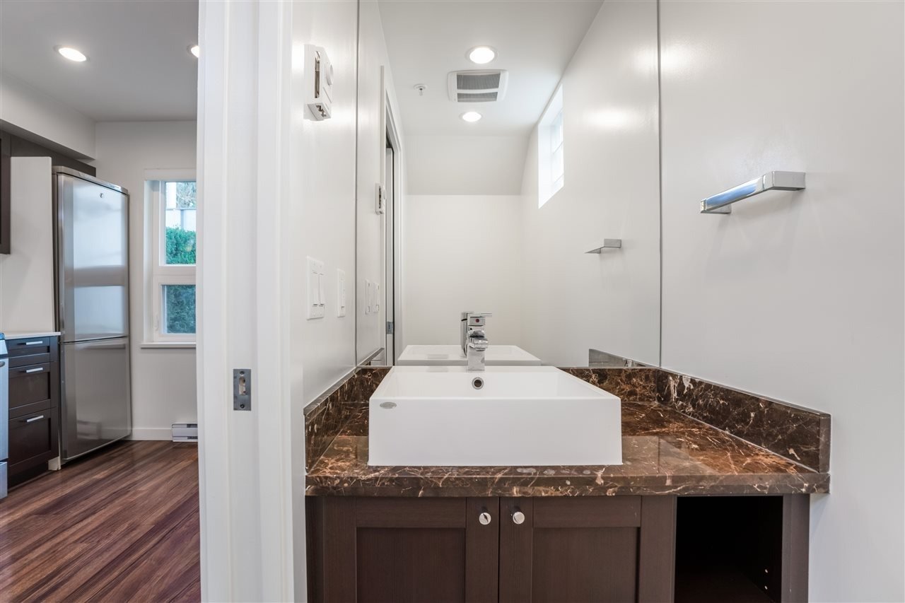 4898 Eldorado Mews