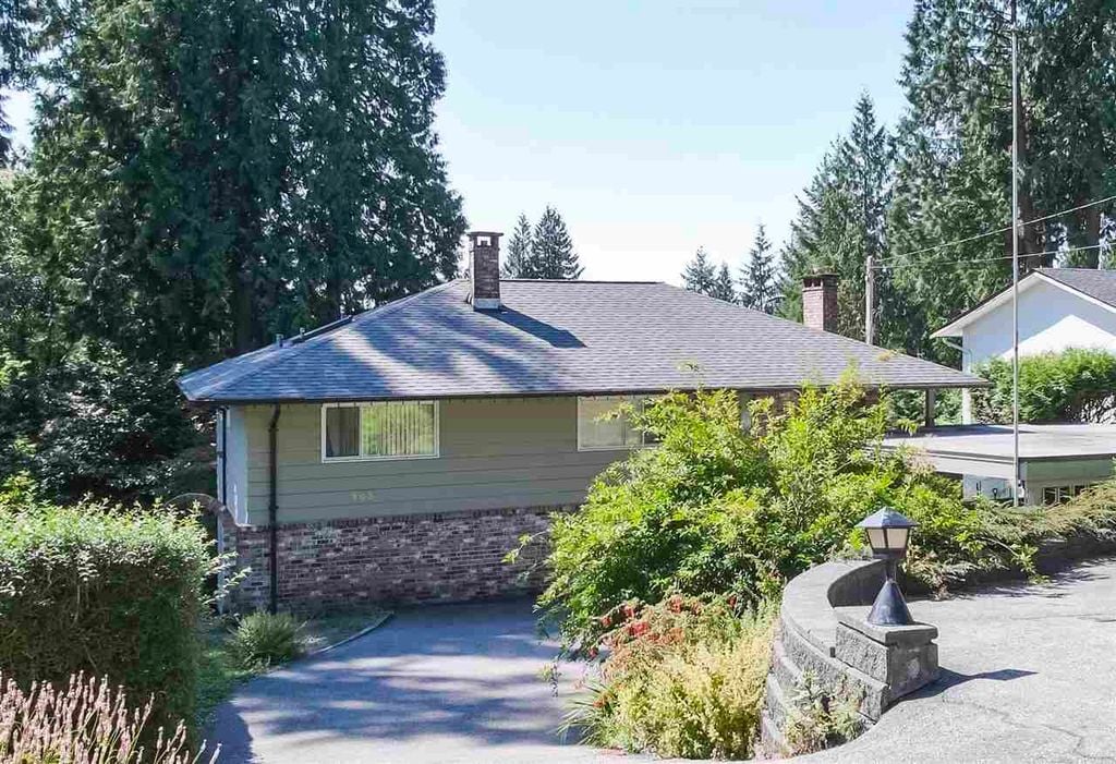 983 Wellington Dr