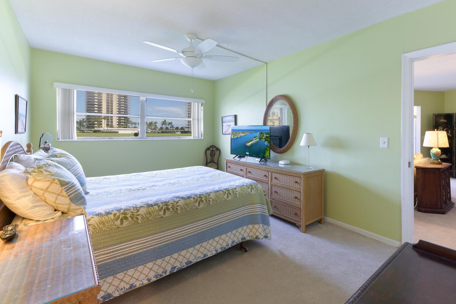 28 Yacht Club Drive #109