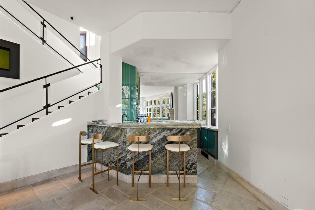 Century Woods Dr, 90067