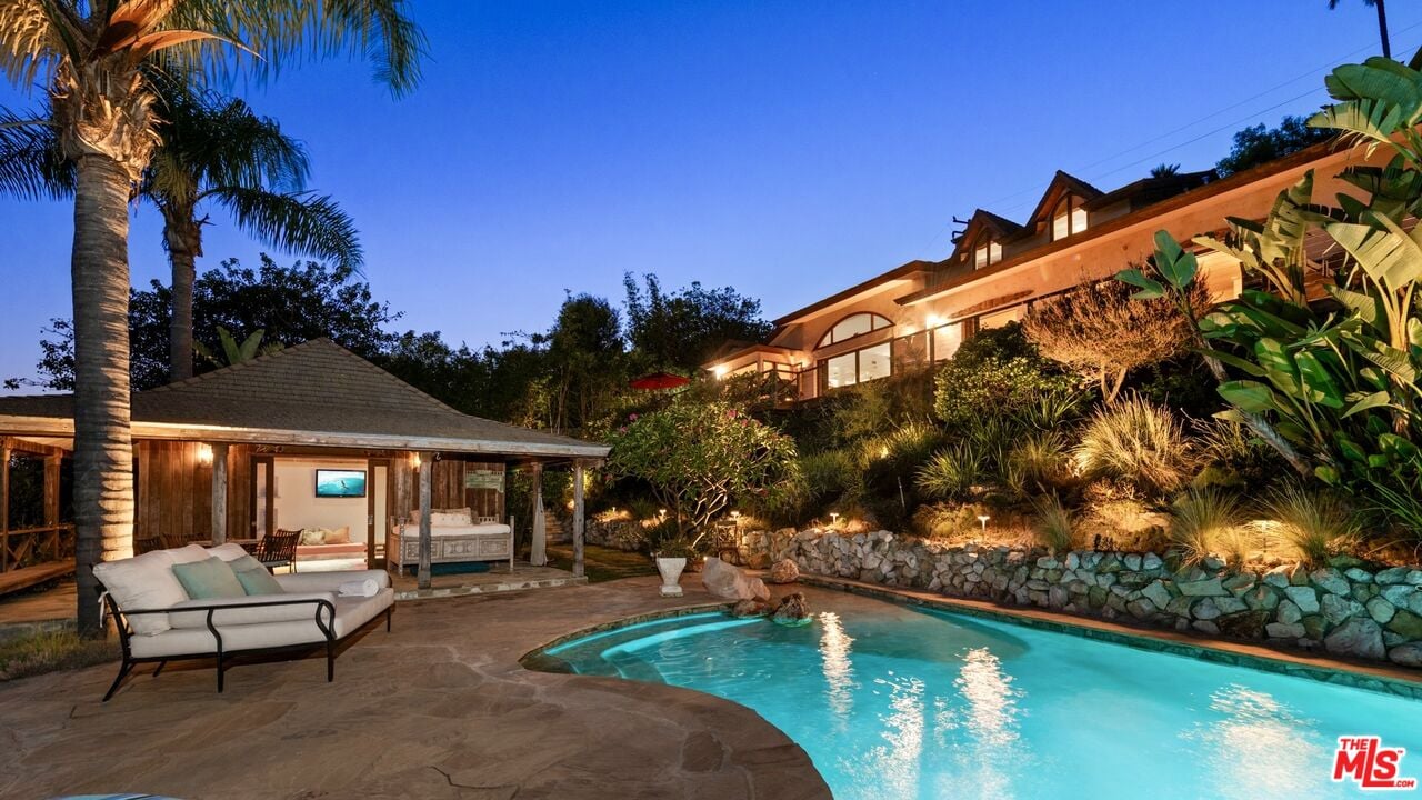 Little Rock Way, 90265