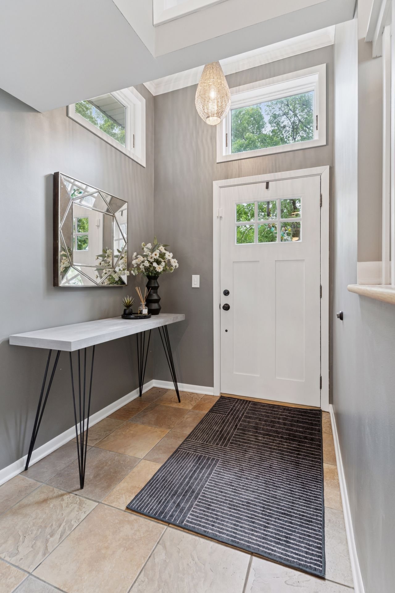 *PENDING* 4516 Vandervork Ave, Edina