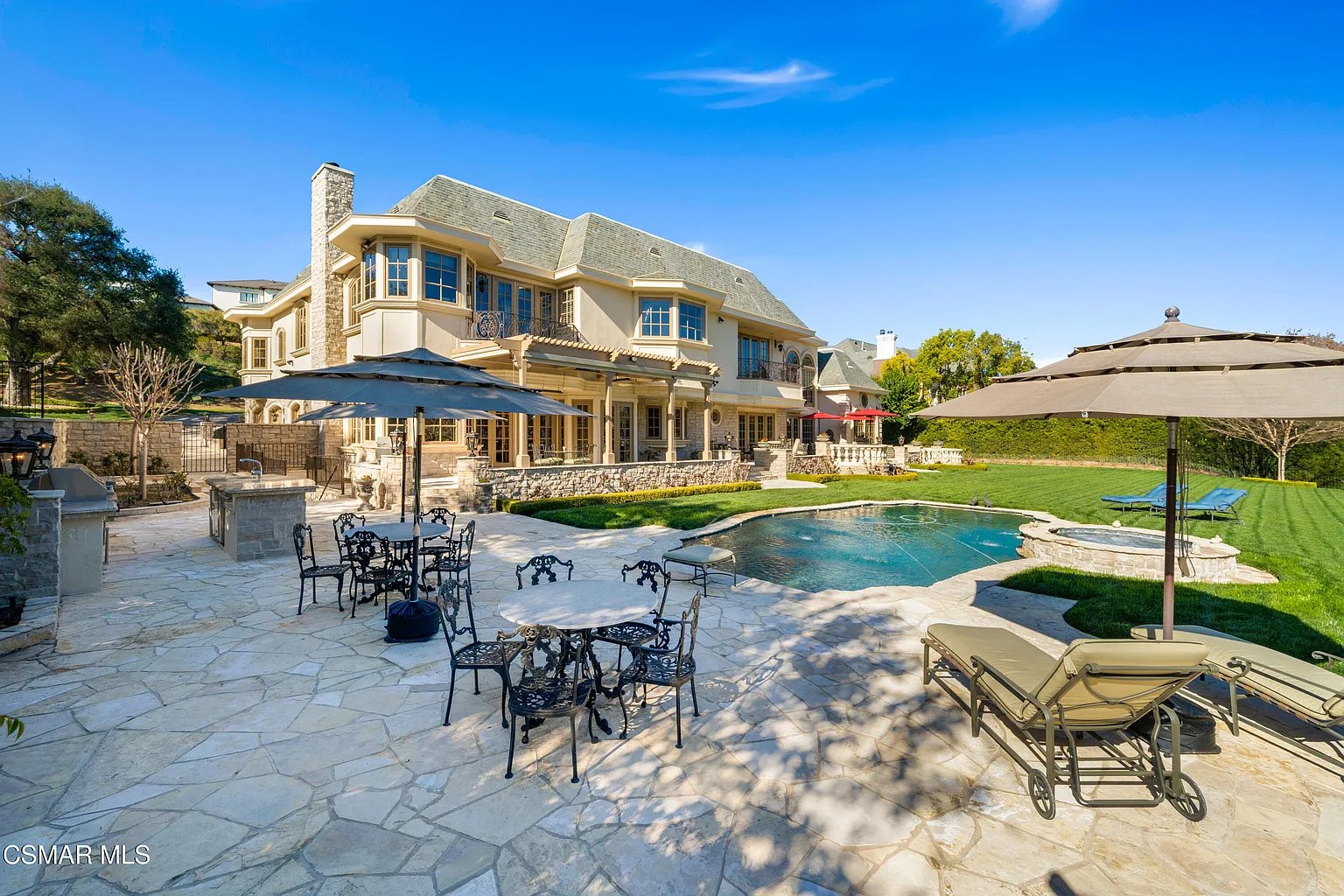 240 W Stafford Rd