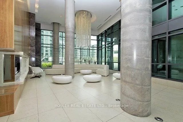 209 Fort York Blvd #468