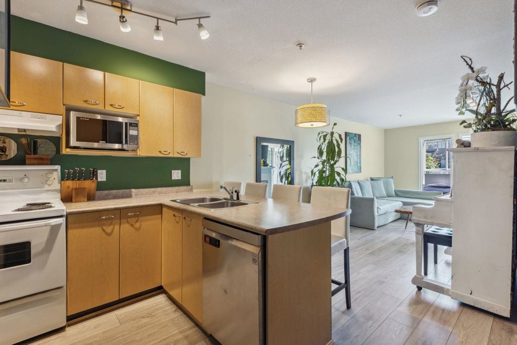 3939 Hastings St, #307