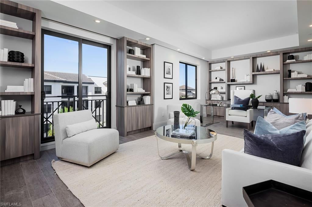 1030 3rd Ave S Unit 516