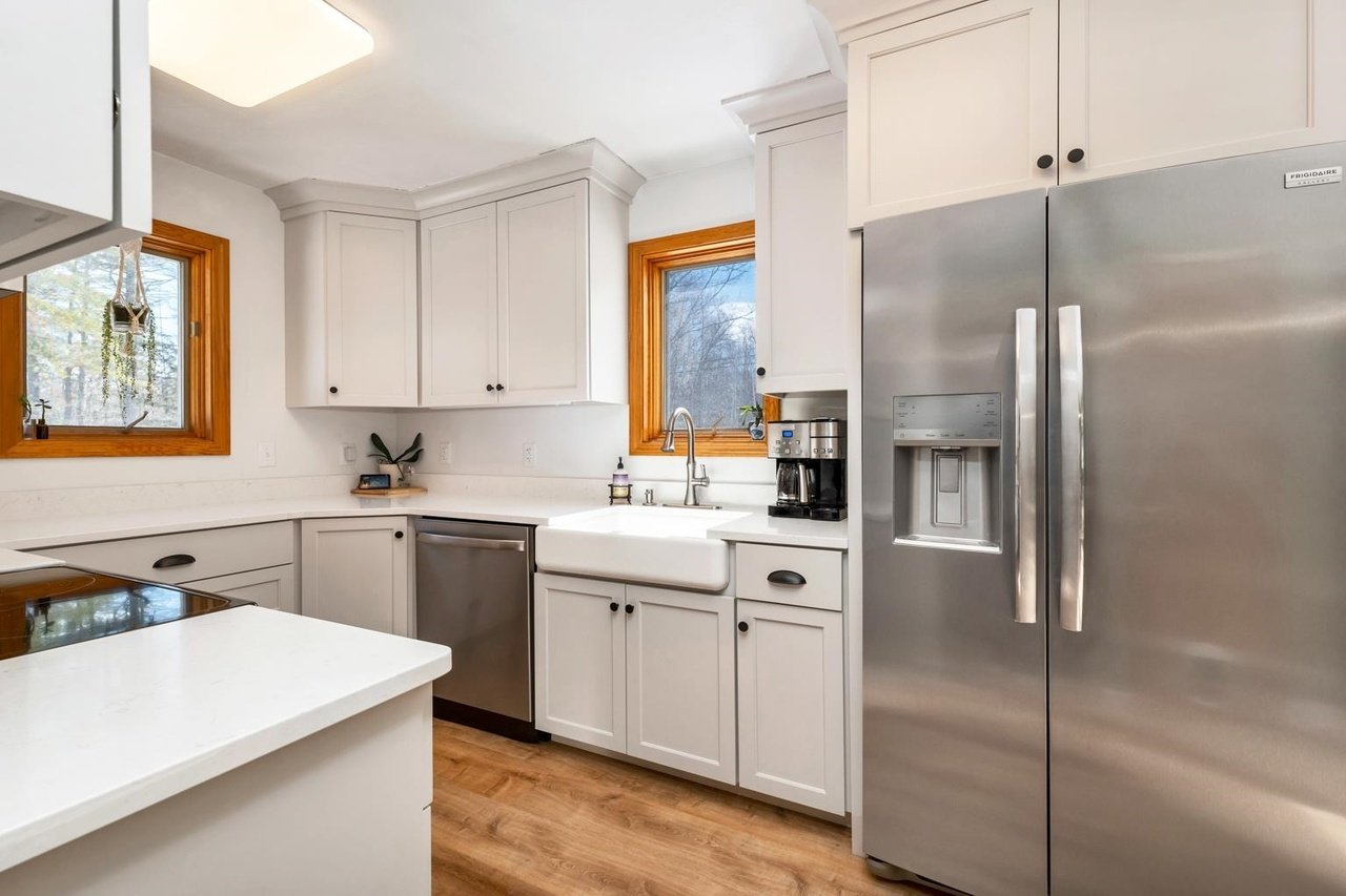 60 Winona Shores Rd