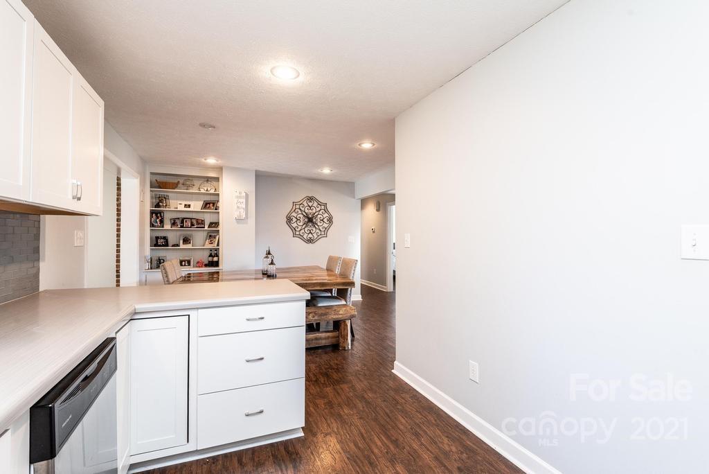 5196 Jenkins Rd