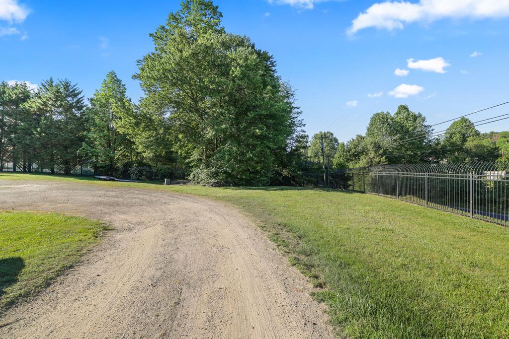310 Terrell Rd