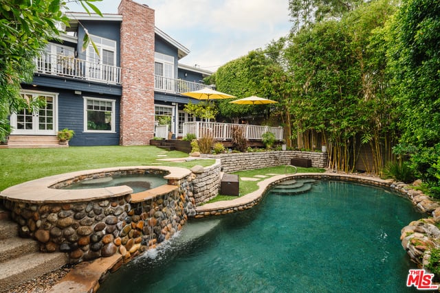 17014 Bollinger Dr