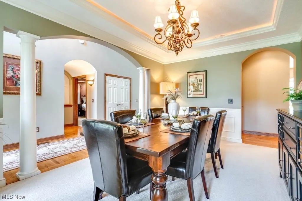 2274 Angela Vista