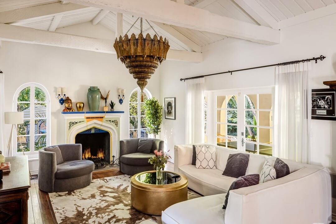 Sunset Vale Ave, 90069