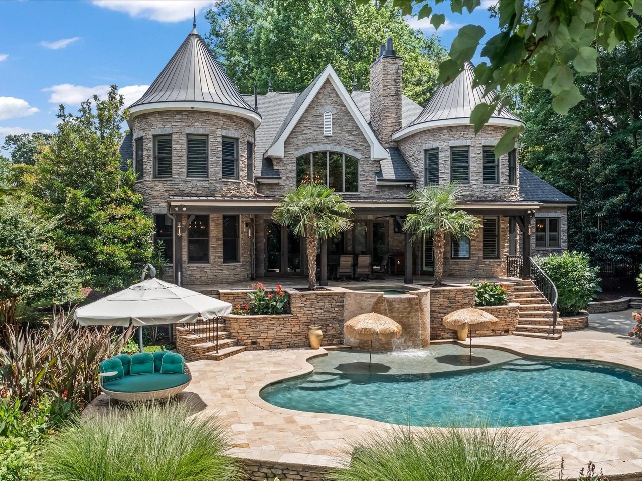 14009 Island Dr