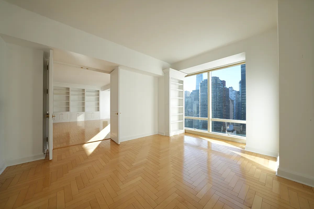 845 UNITED NATIONS Plaza 33D