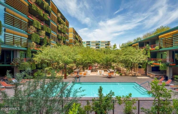 7131 E Rancho Vista Dr, #3004