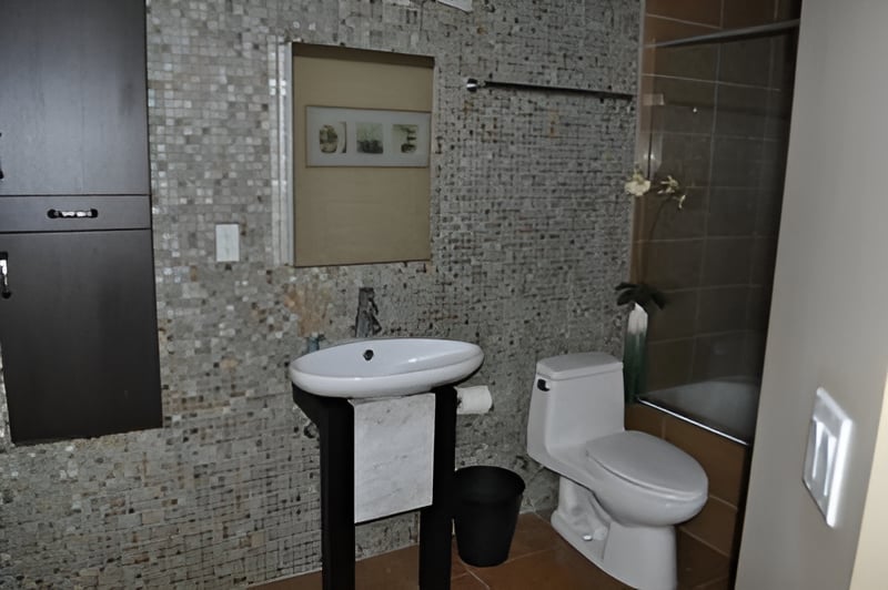 Loft in Midtown Sacramento - 2020 H St. #c Sacramento, CA 95811