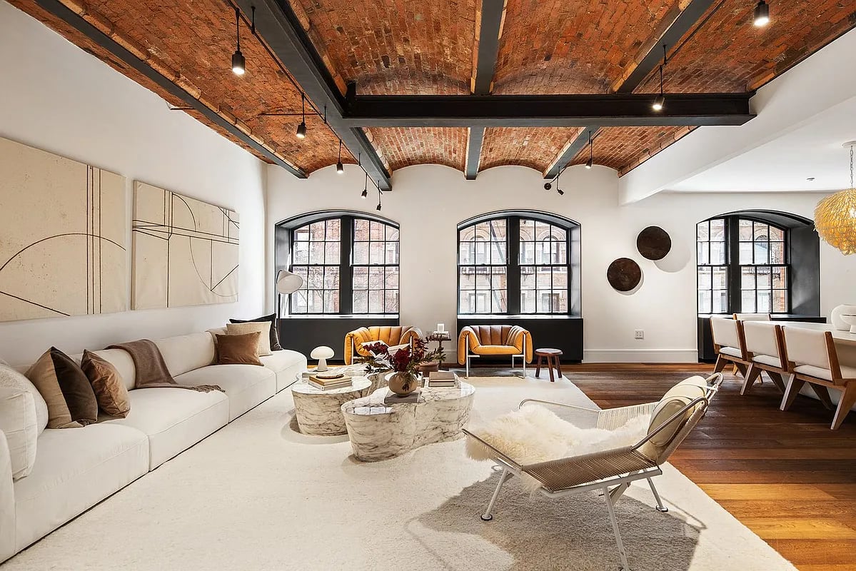 36 Bleecker Street, 3D