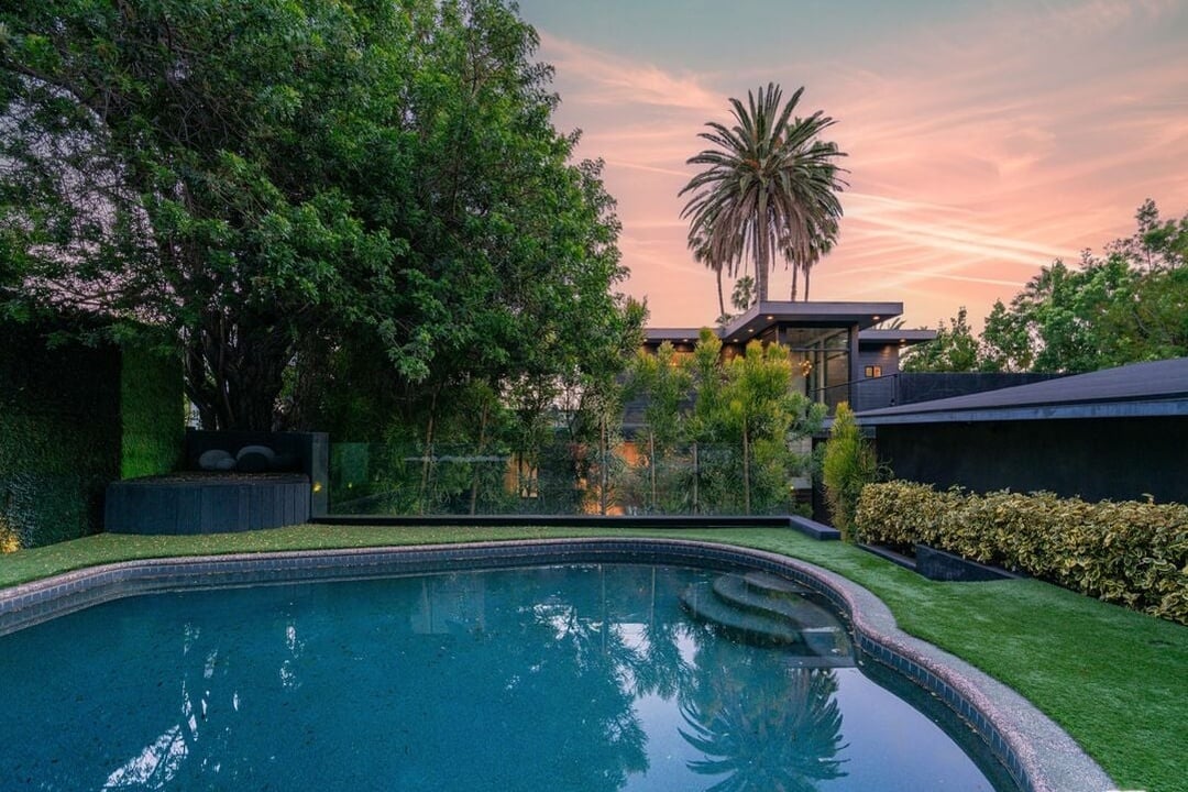 Meridian Reserve, Franklin Ave, 90046