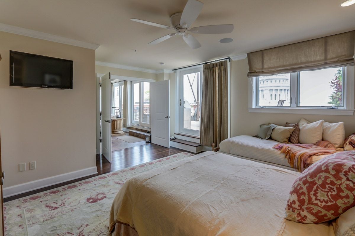 Exclusive Offering: Loraine Penthouse #1007