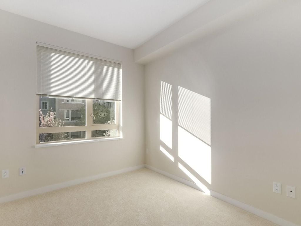 119 W 22nd St, #222