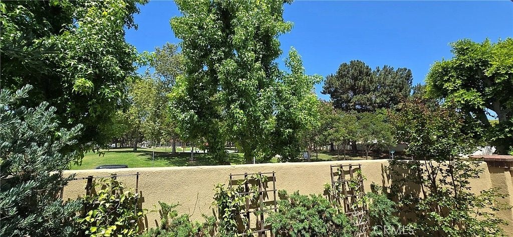 2302 Paseo Circulo