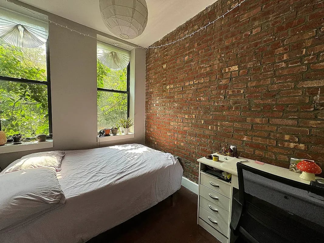 204 Starr St 3F