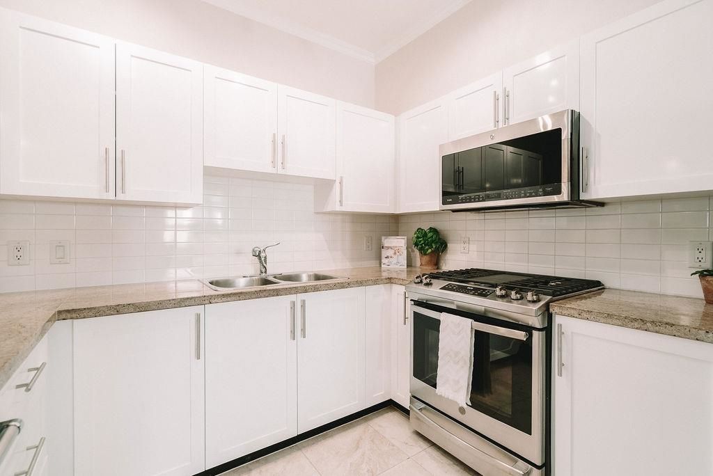 4468 Albert St, #307