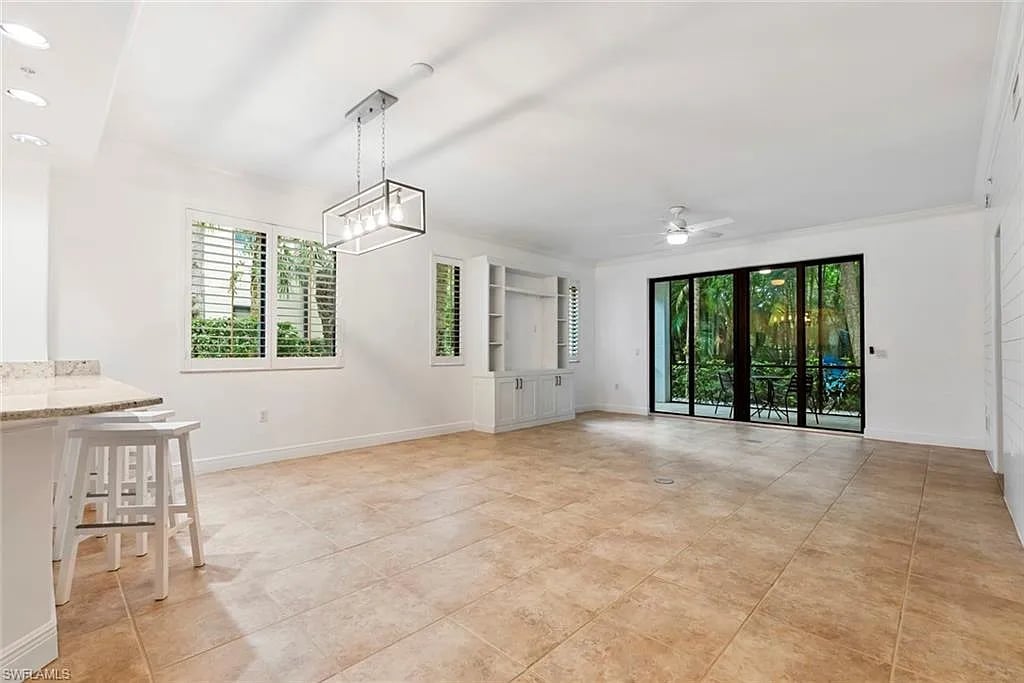 1035 Sandpiper St. #F – 101