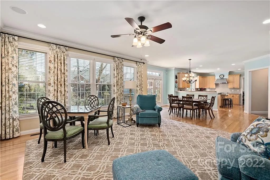 10405 Sundance Ct