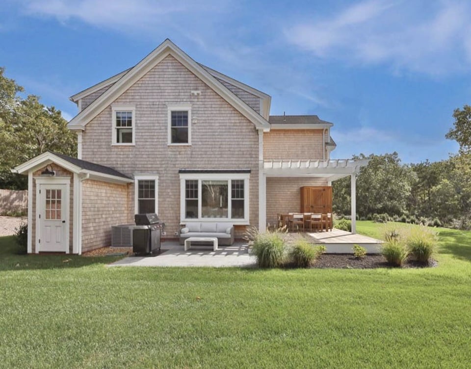 40 Edgewood Dr