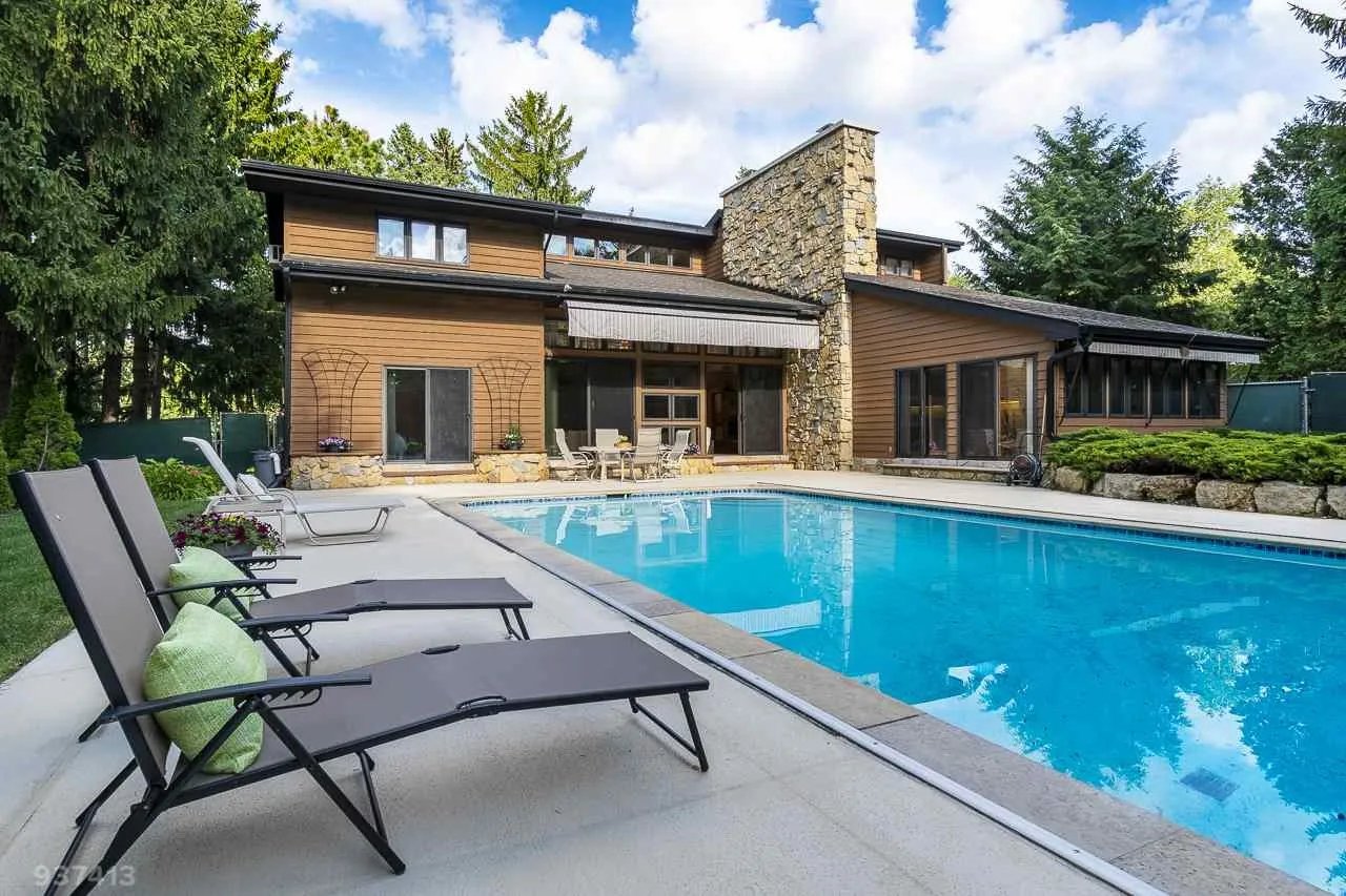 1114 Merrill Springs Rd