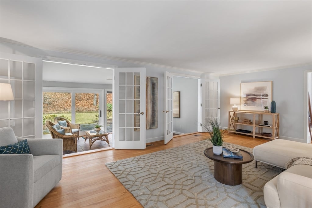 12 Edmonds Rd