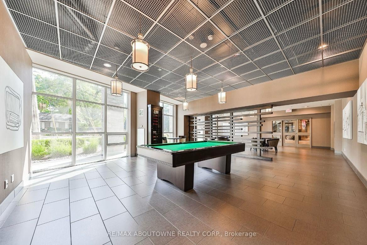 402-551 Maple Avenue, Burlington