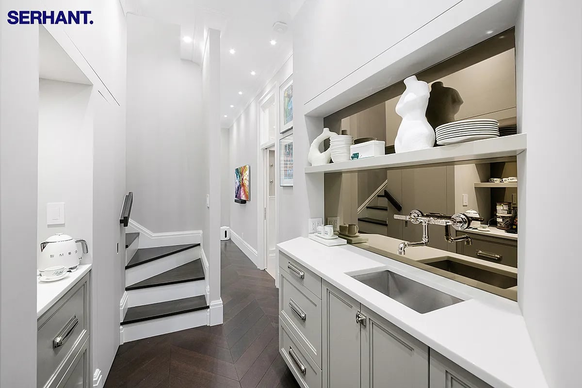 140 W 69TH Street DPLX81