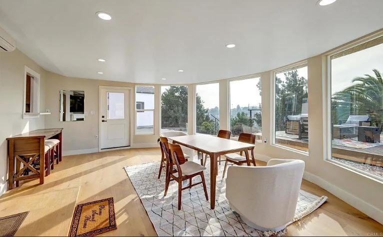 4107 Cole Way san diego, CA 92117