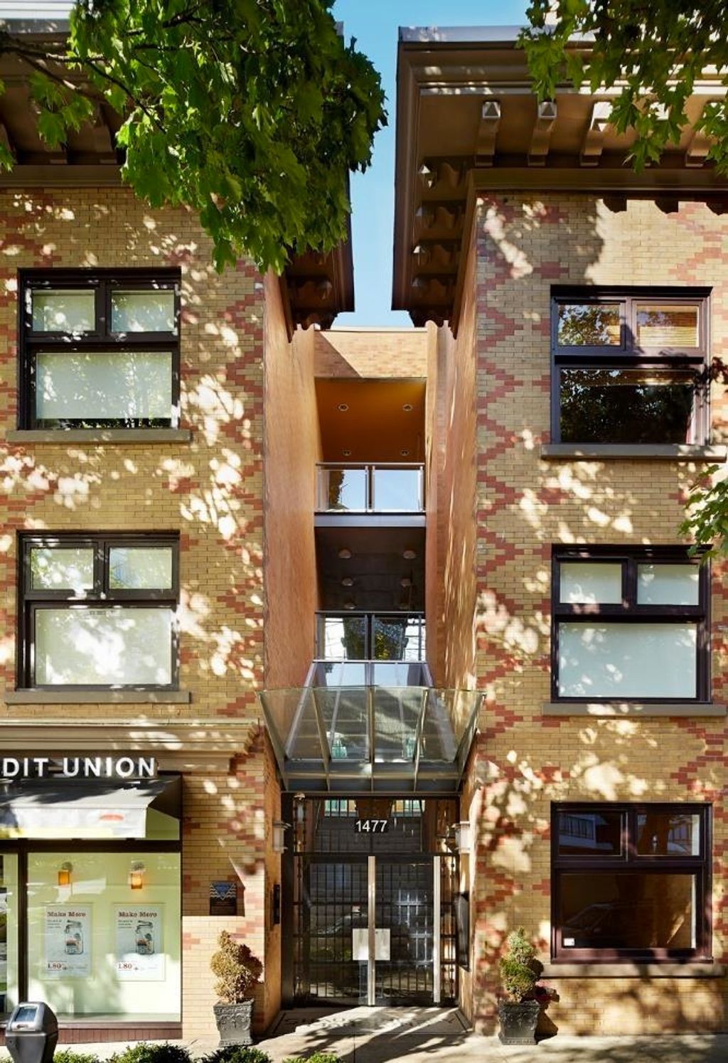 1477 W 15th Ave, #209