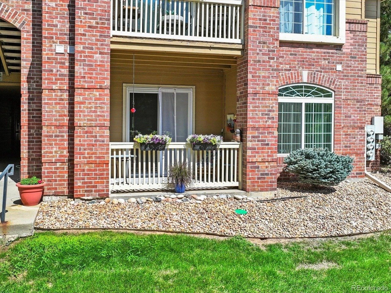 1672 W Canal Cir #412