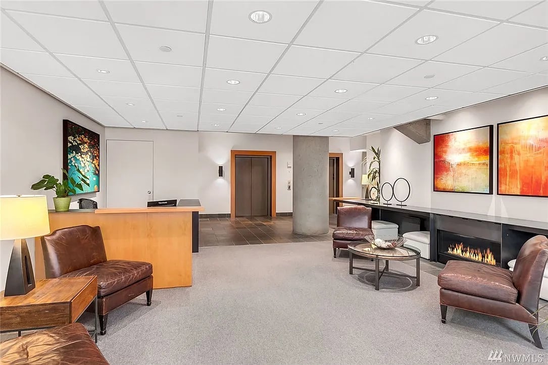 121 Vine St #605