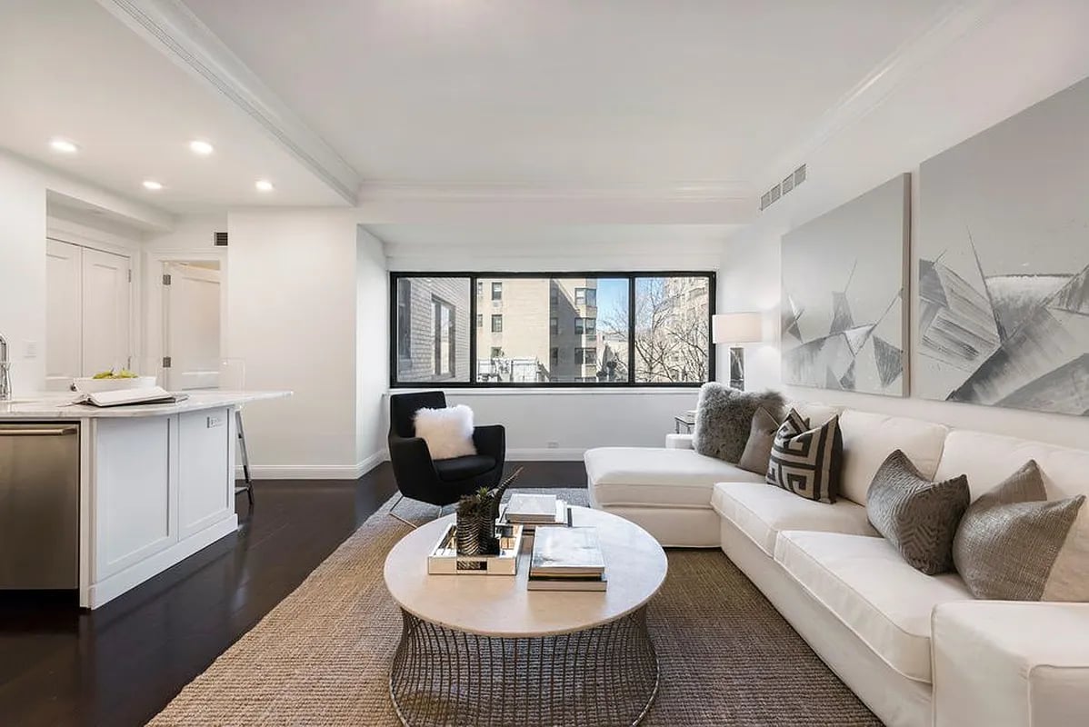 25 East 83rd Street Unit: 7D