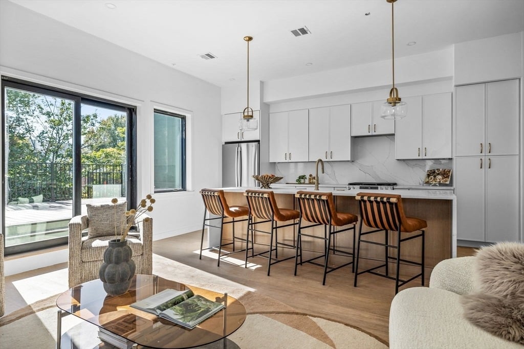 125 Addison St, Unit 309 